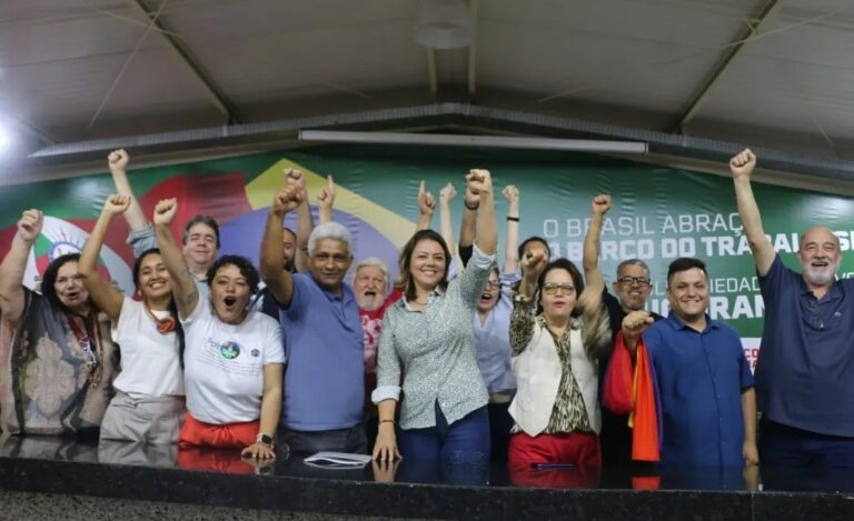 LEILA DO VOLEY ENCERRA COM PDT