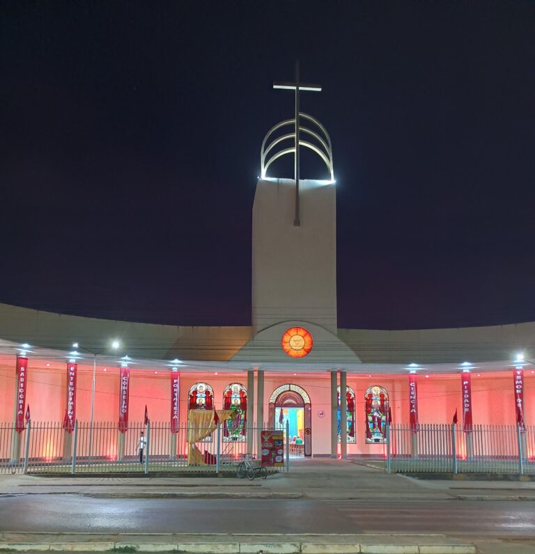 MATRIZ DO ESPÍRITO SANTO EM TRÊS TEMPOS