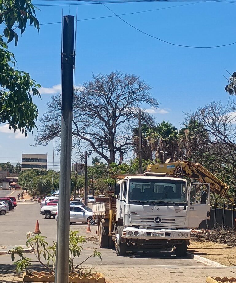UM QUARTO DE SÉCULO DE TESTEMUNHO