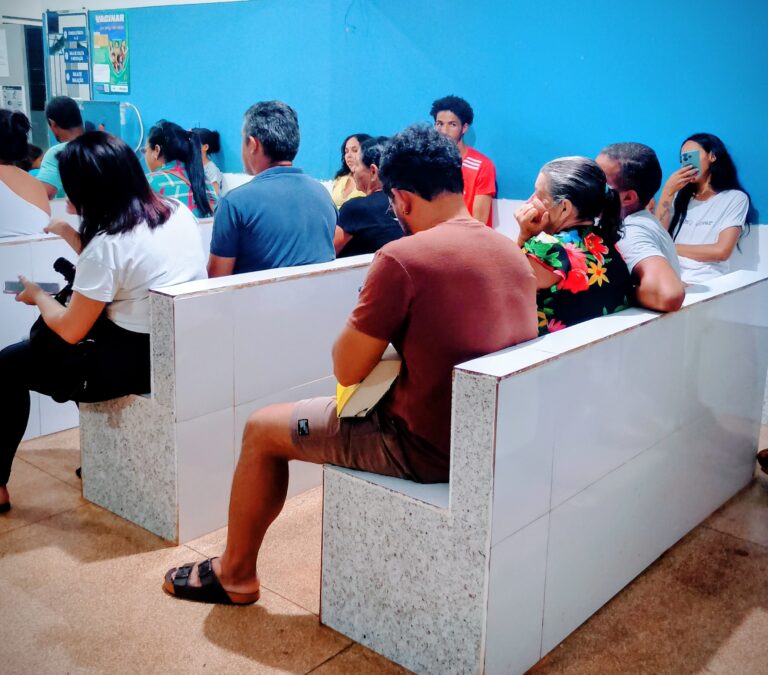 UPA DO PAQUETÁ  MAL ADMINISTRADA DEIXA DOENTES SEM ATENDIMENTO