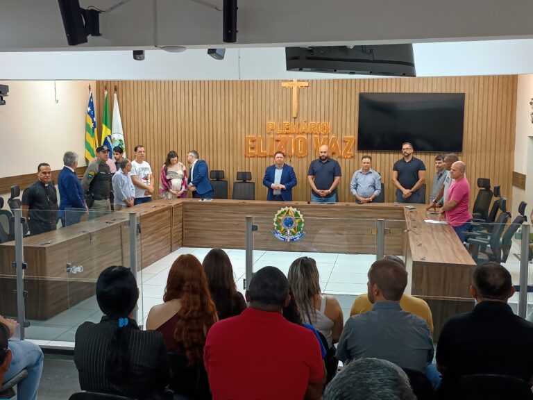 pONTO DE vISTA – “QUEM SABE FAZ A HORA…”