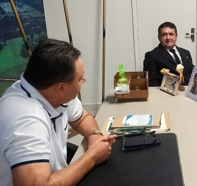 NOVO PREFEITO RECEBE A MAÇONARIA PLANALTINENSE
