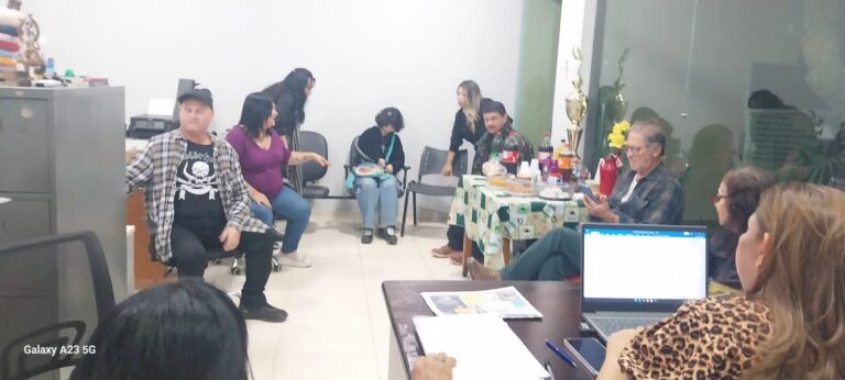 ACADEMIA DE LETRAS PREPARA-SE PARA MUDANÇAS